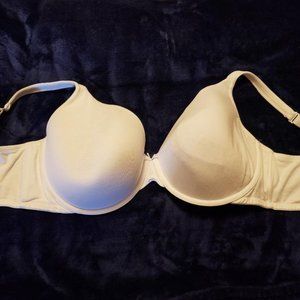 Preowned White Cacique Bra 44DDD